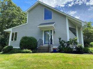 129 Oceanwoods Dr, North Kingstown, RI 02852