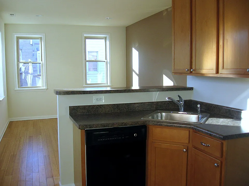 701 N Madeira 2nd Fl