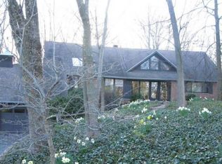 319 Whitthorne Dr, Cincinnati, OH 45215