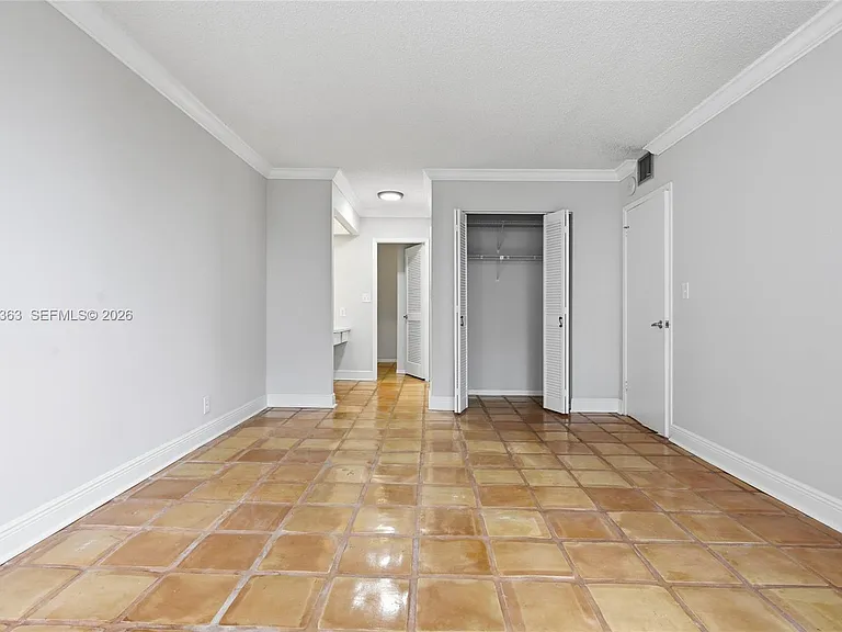 2500 Parkview Dr #415 — Photo 24