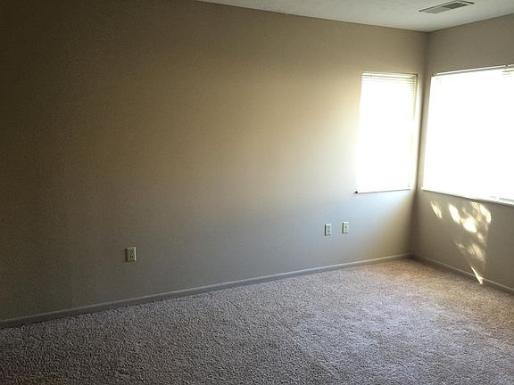4th image of 1405 Buckingham Gate Blvd Unit B