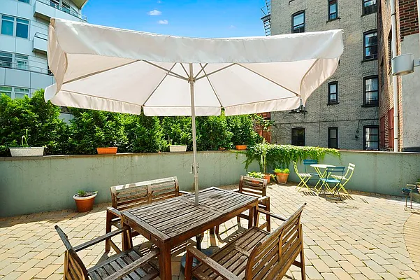 Sold by Corcoran | media 16