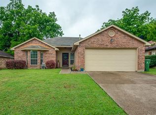 613 Thornhill Ln, Garland, TX 75040