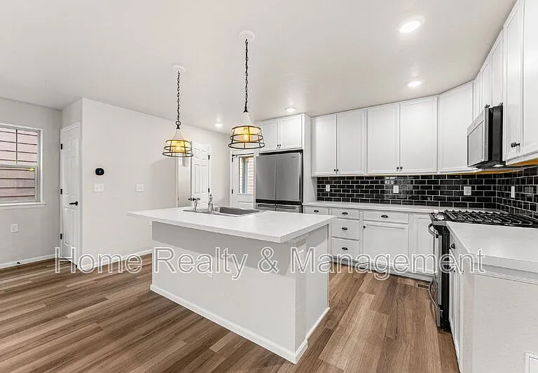 12760 Tamarac St — Photo 11