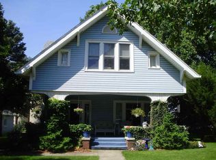 104 N 2nd St, Chalmers, IN 47929