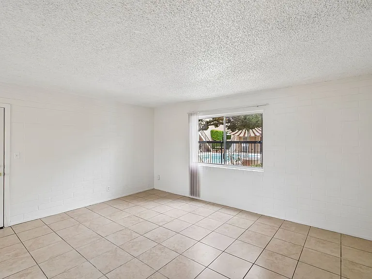 Catalina View Apartments — Photo 21