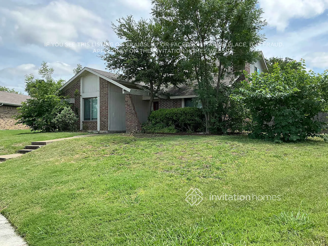 1716 Delaford Pl Carrollton, TX 75007 — Photo 3