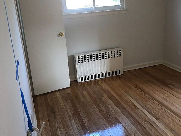 3rd image of 5626 Riverdale Ave #2A