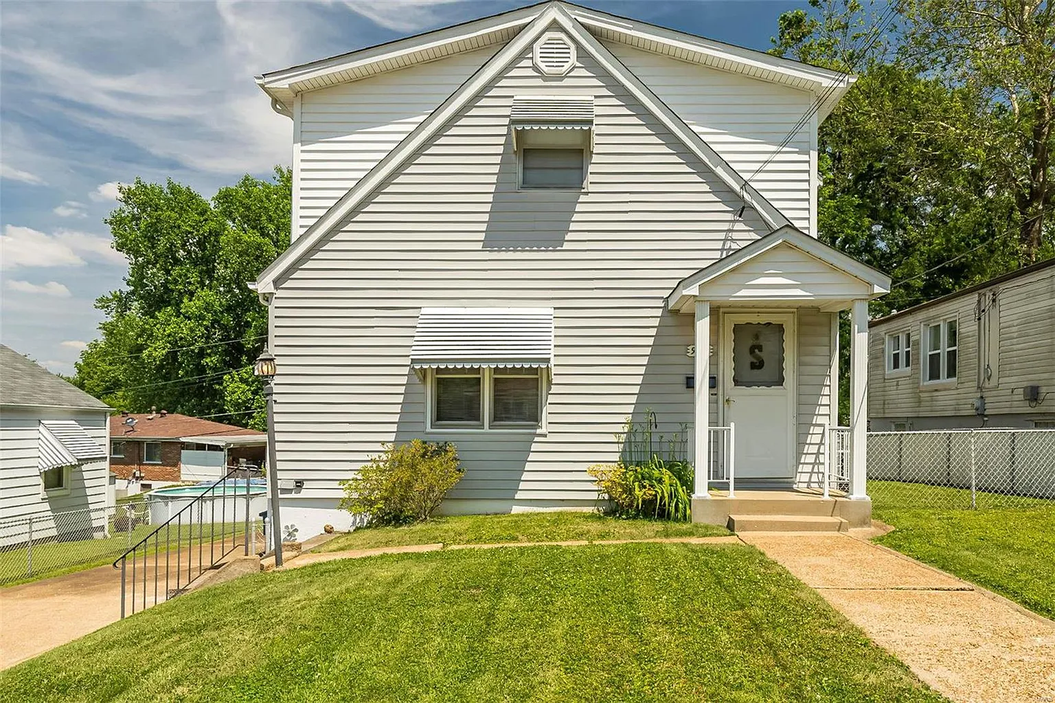 9978 Clyde Ave photo 1