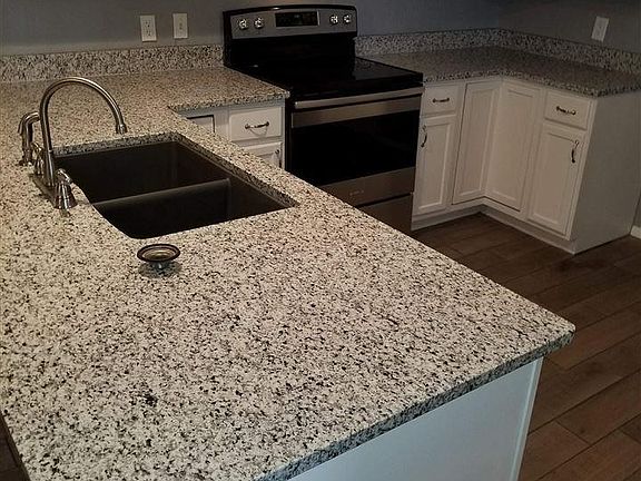 2nd image of 1316 Emma Dr