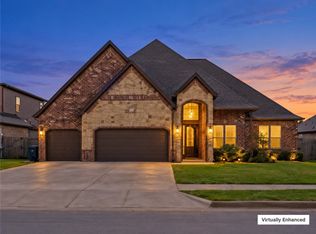1905 SW Edinburgh Ave, Bentonville, AR 72712