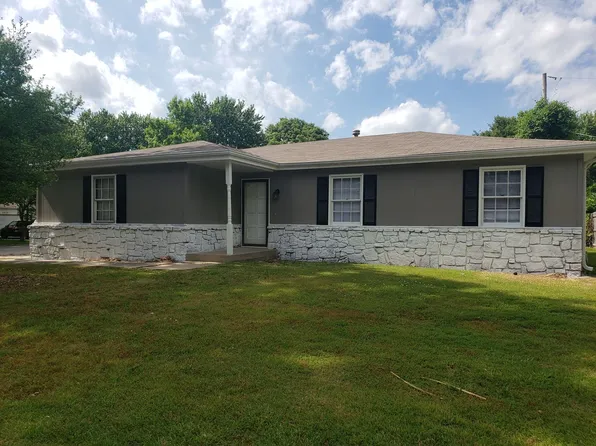1333 W Meadowbrook Cir, Springfield, MO 65807