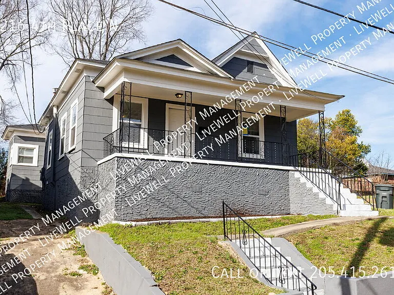 1216 4th Pl N — Photo 4
