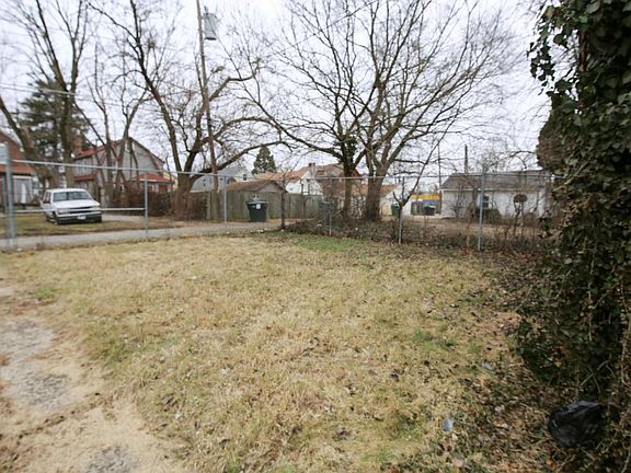 4th image of 1600 Republic Ave