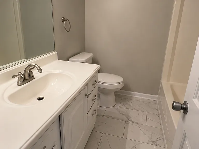 1307 W Meadowview Rd #1 — Photo 4