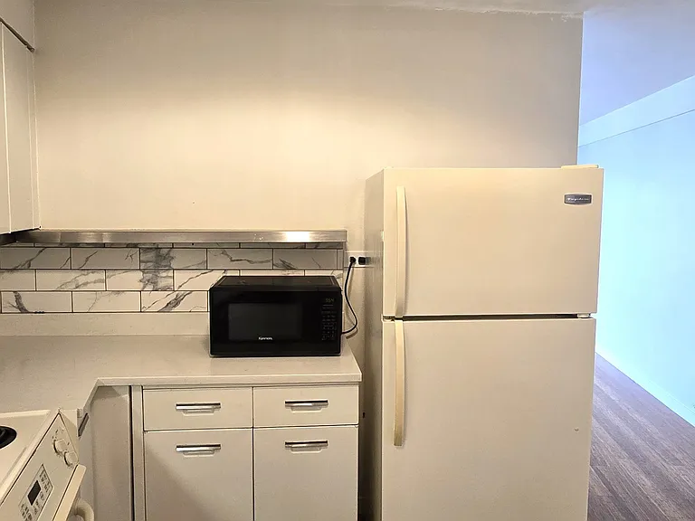 300 N State St #5903 — Photo 2
