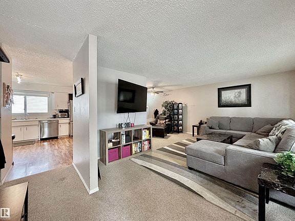4th image of 8504 92nd Ave