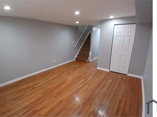 7011 S East End Ave APT C, Chicago, IL 60649