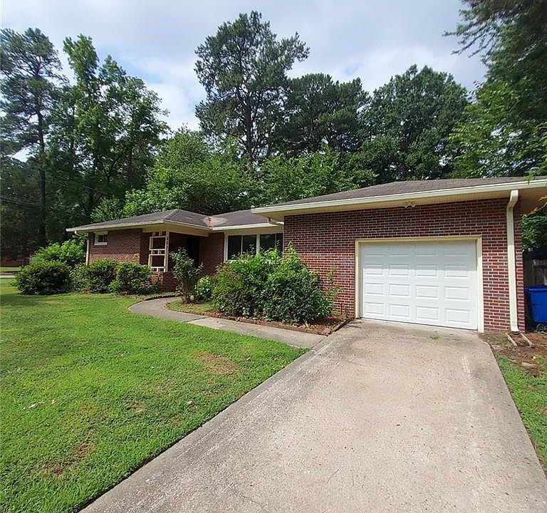 1st image of 301 Woodroof Rd