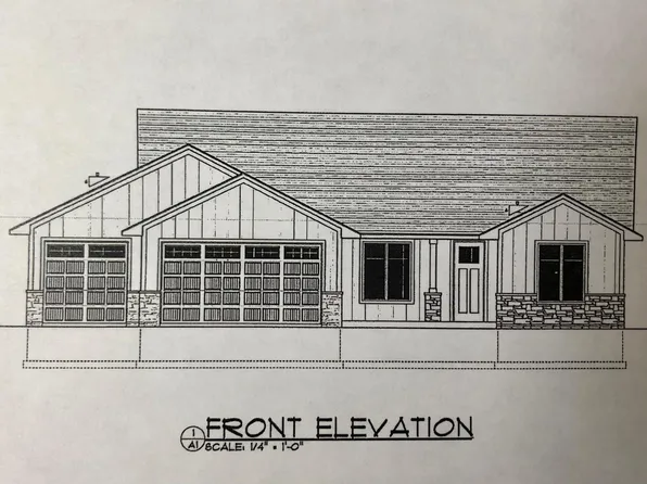 2100 Elk Run Dr SE, Pine Island, MN 55963
