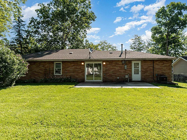 601 Gerald Ct — Photo 22