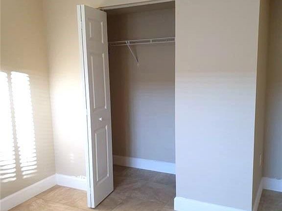 5th image of 8298 Key Royal Ln APT 424