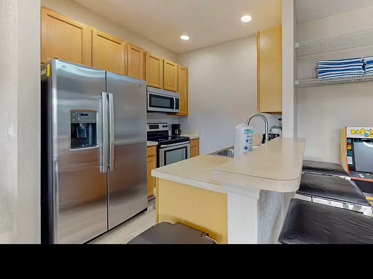 2466 Caravelle Cir — Photo 6