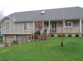 1125 SE 7th St, Lees Summit, MO 64063