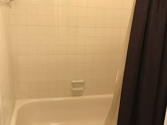 5th image of 4304 E 67th St S #558