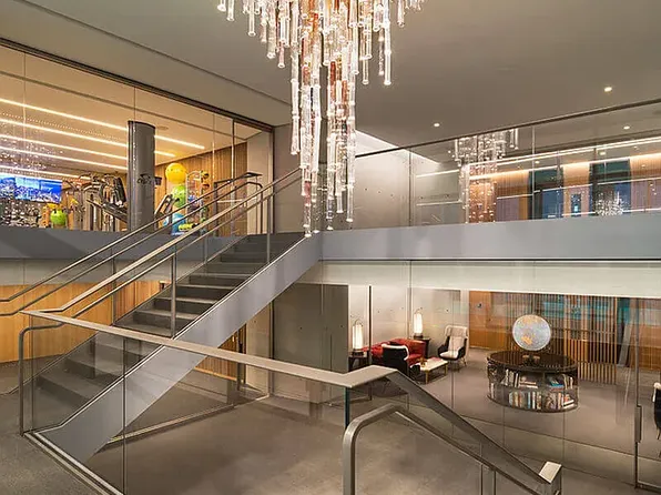 100 East 53rd Street image 11 of 15