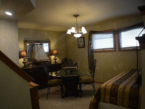 5th image of 1200 Lakeview Dr