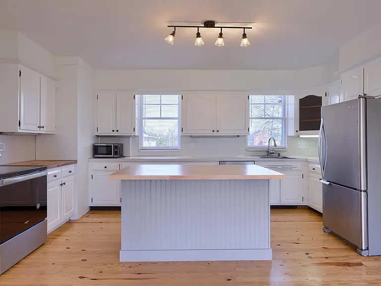 938 Lititz Pike — Photo 3