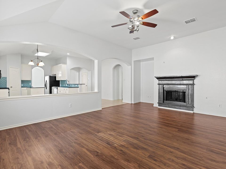 302 Bradbury Dr, Euless, TX 76040 Zillow