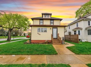 826 W 8th St, Monroe, MI 48161