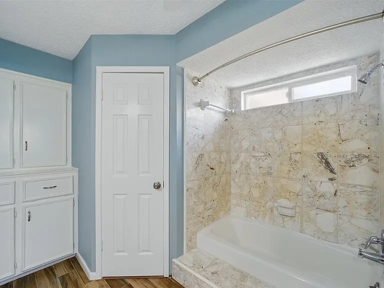 22406 Prince George St — Photo 25
