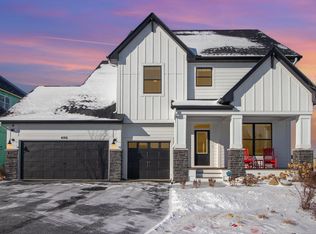 4166 Arbor Dr, Woodbury, MN 55129