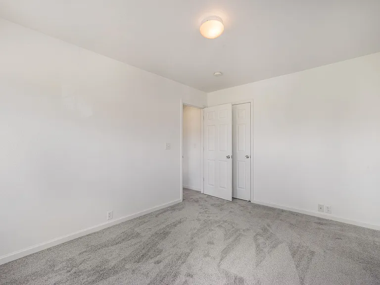 1013 Burning Bush Point — Photo 23