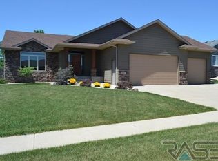 8217 S Copper Ridge Rd, Sioux Falls, SD 57108