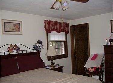 5th image of 156 Crest View Dr