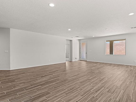 5th image of 3149 Vista Luna