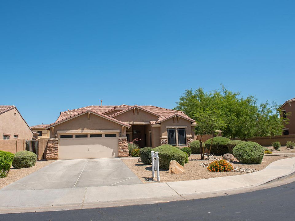 1st image of 3332 E Roadrunner Dr