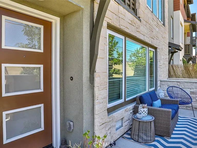 1207 Doheny Way — Photo 40