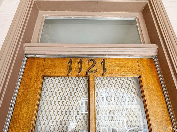 5th image of 1121-1123 Montgomery St