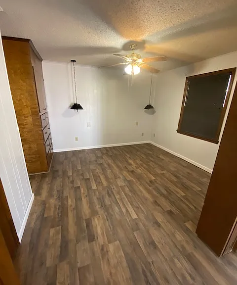Timberlane Apartments — Photo 10