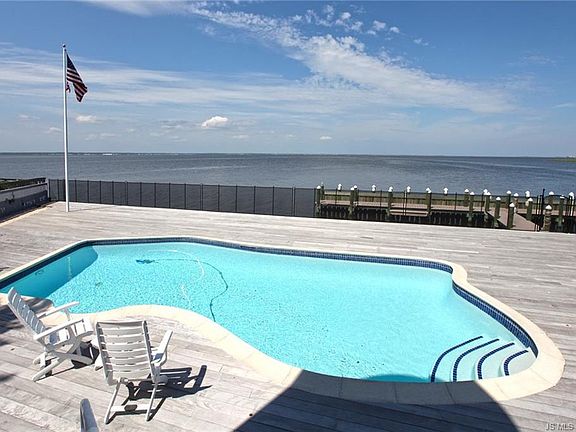 2nd image of 84 Bayview Dr #B
