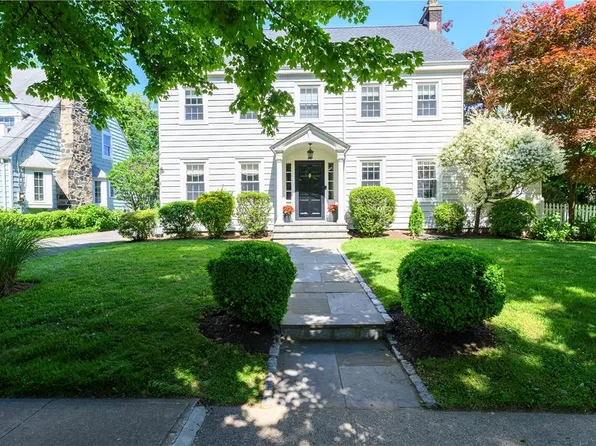 442 Manor Ridge Road, Pelham, NY 10803