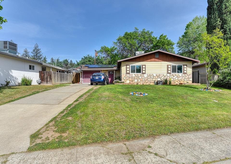 1st image of 7848 Rosswood Dr