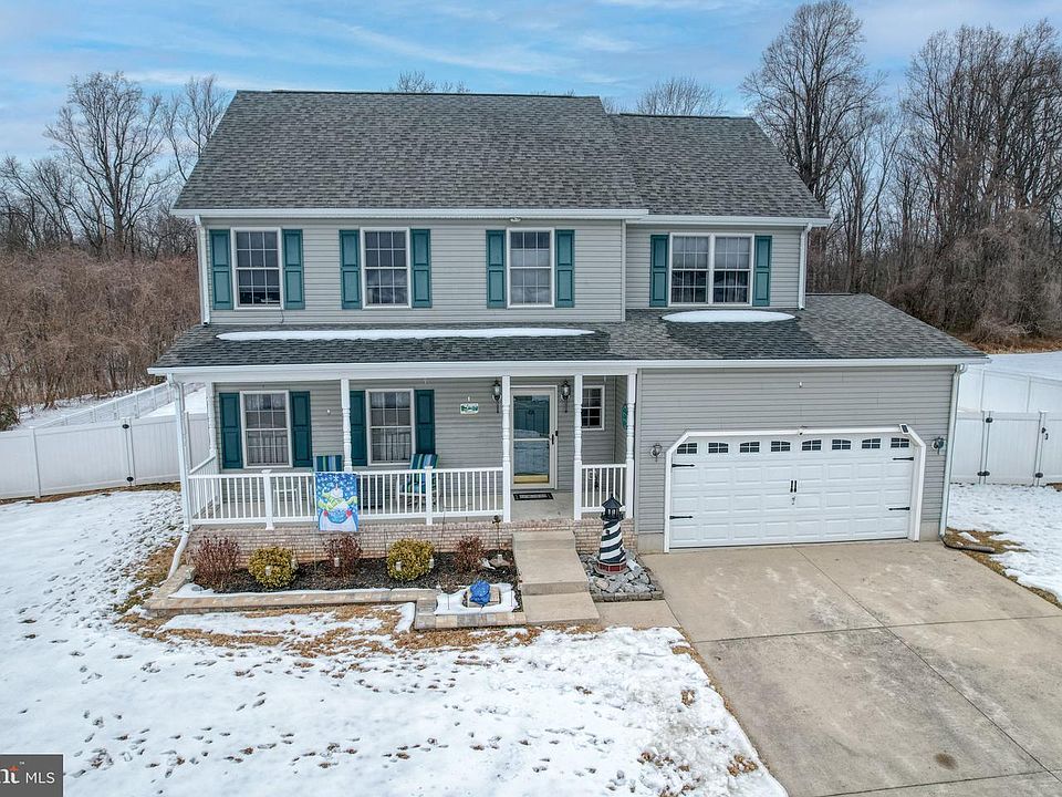 1st image of 46 W Chestnut Ridge Dr