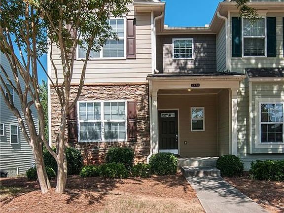 2nd image of 2673 Cedar Dr