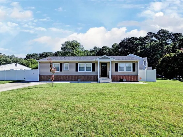 212 Picard Dr, Newport News, VA 23602